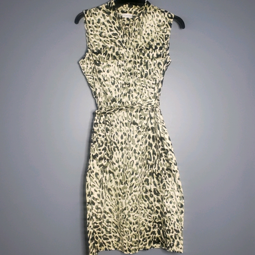 Calvin Klein sleeveless spotted dress sz 6